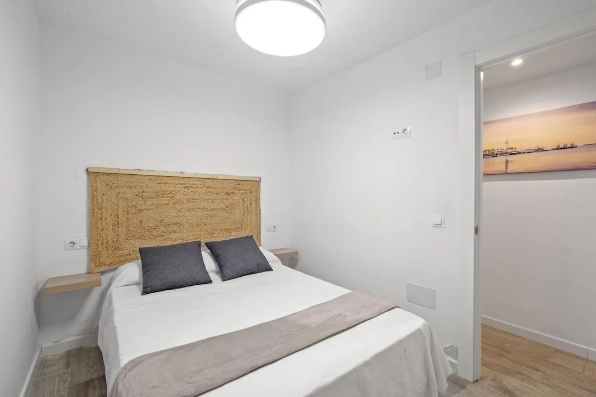 Apartamento En La Playa Con Patio Málaga Spanien